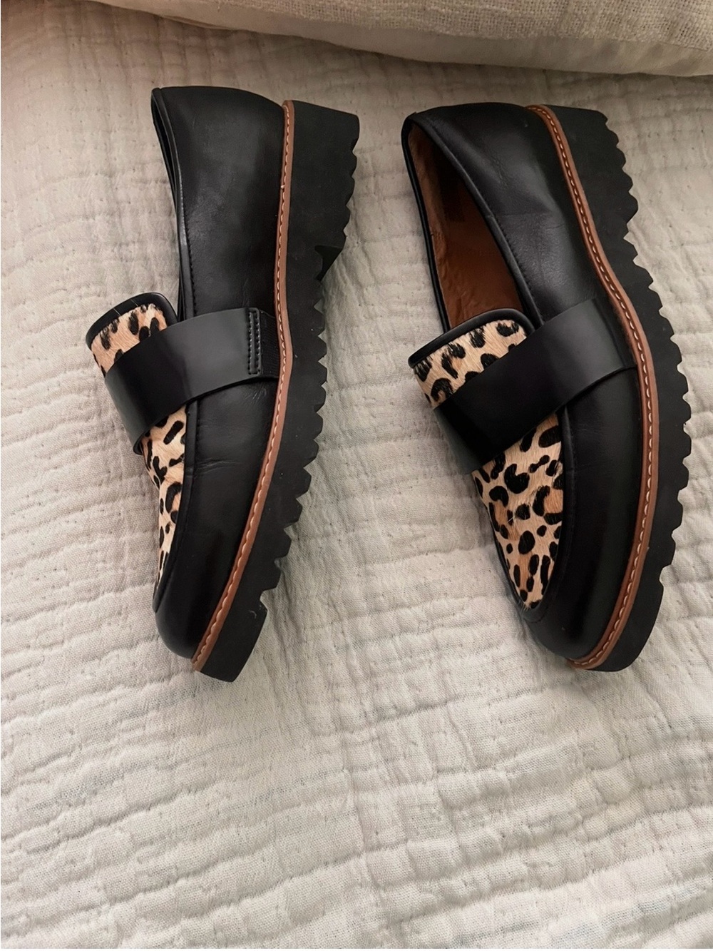 Halogen Black Loafers with Leopard-Print Vamp 7.5M - Picture 2 of 4